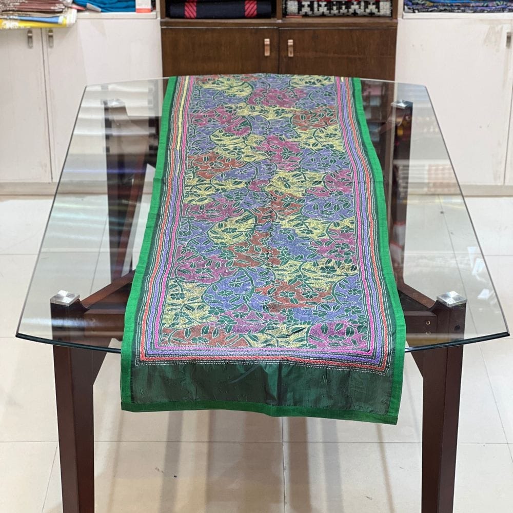 1081-38 table runner silk 38