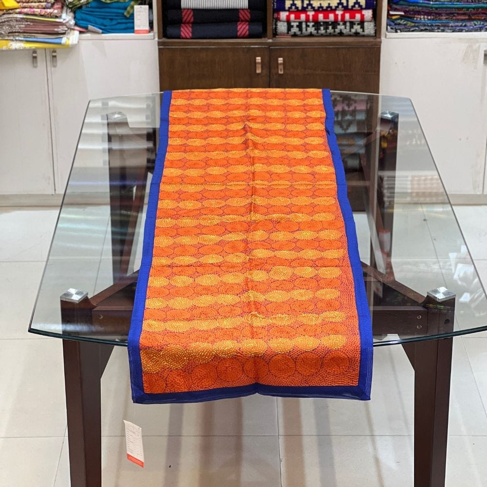 4 table runner silk 11
