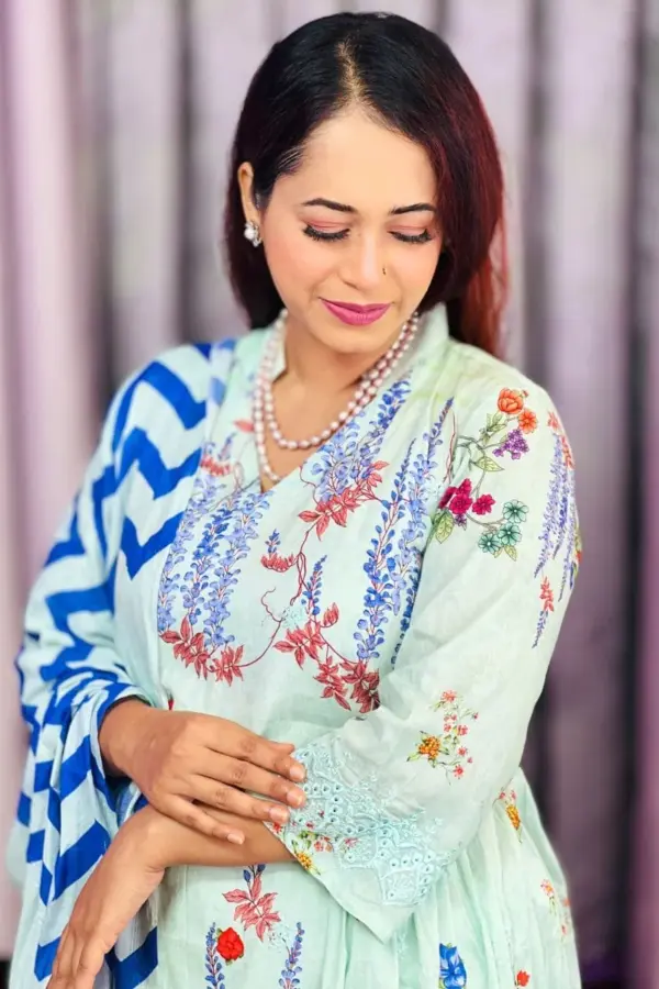 pure cotton with chikankari lawn salwar suit