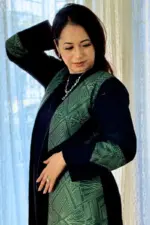 black & olive color cod seperation shrug set
