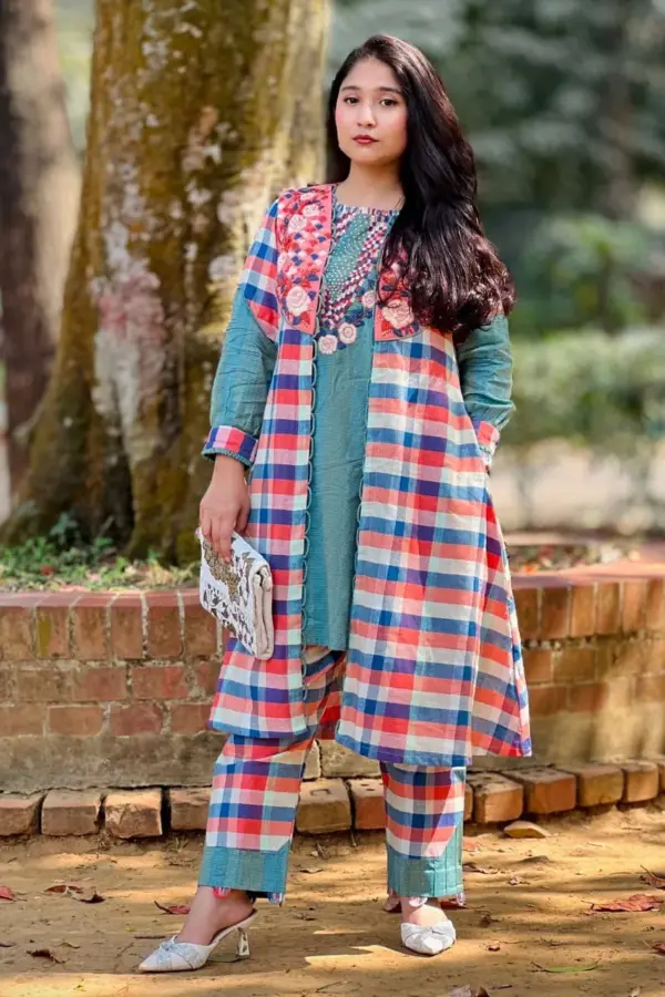 jacquard hand embroidered shrug set