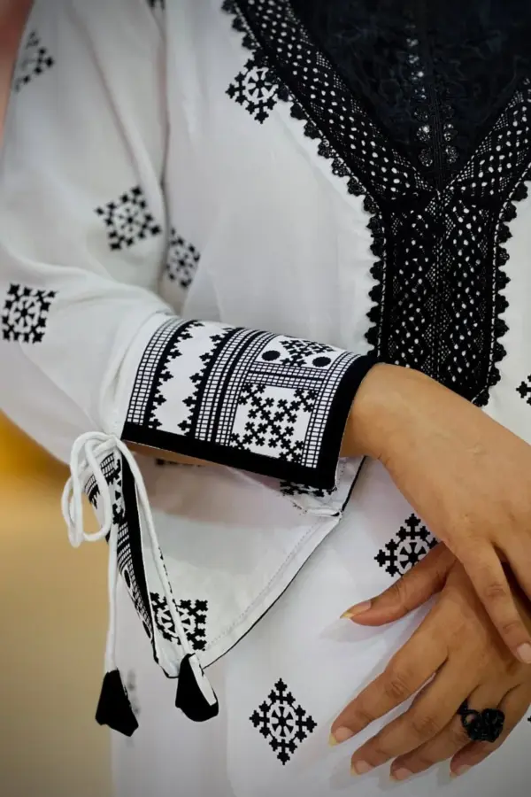 black & white linen slveage print co ords