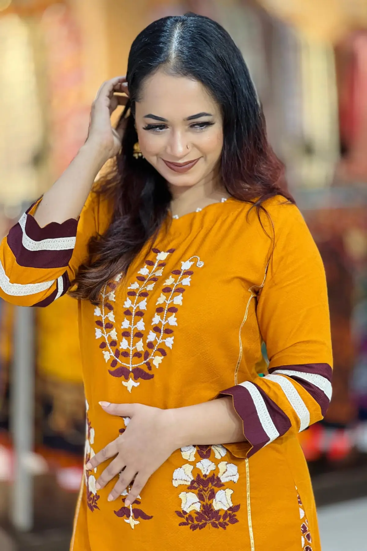 golden oak screen printed & hand embroidered kurti