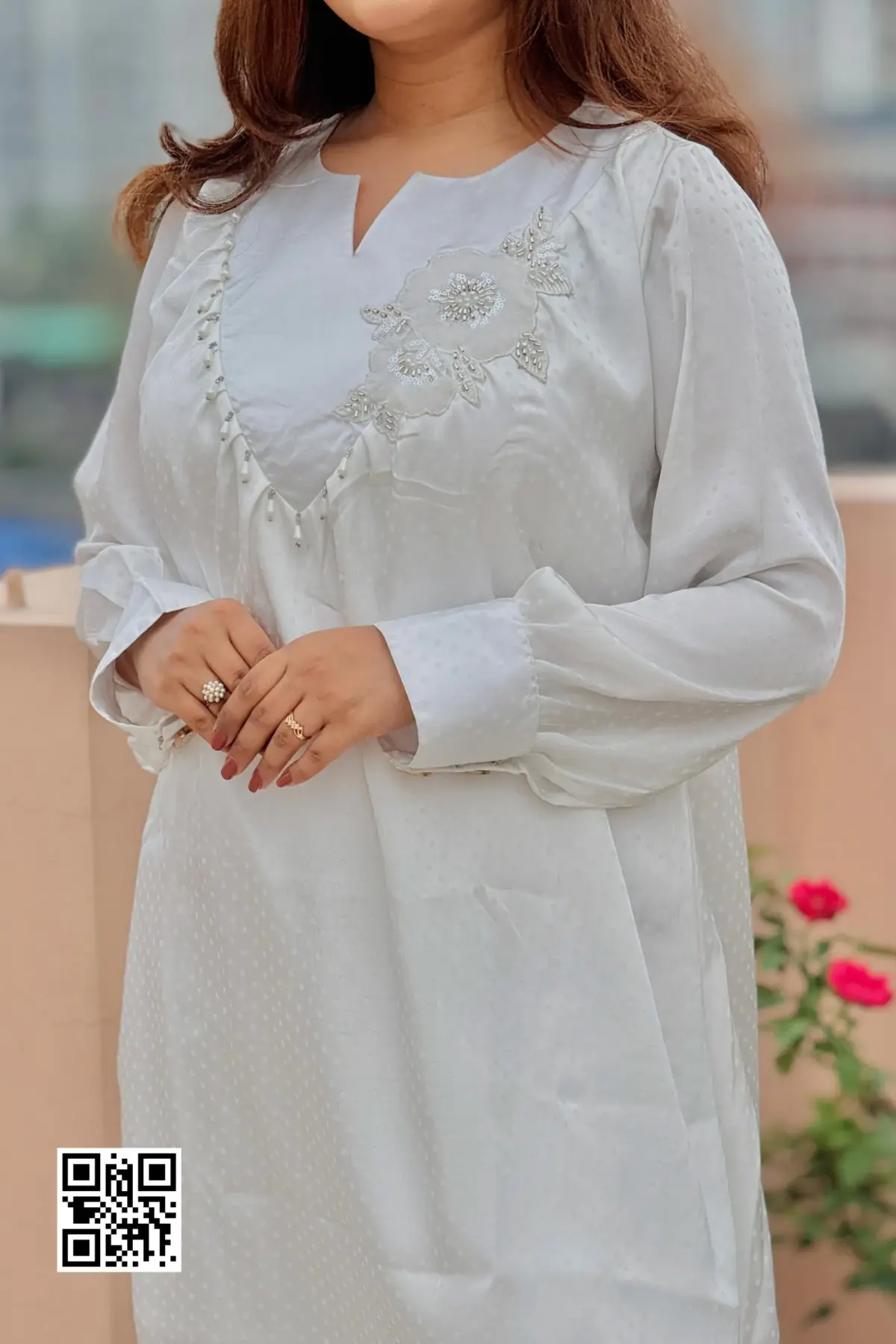 white color georgette tops