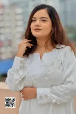 white color georgette tops